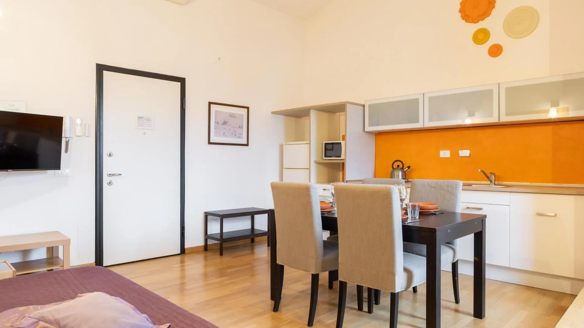 Sant'Ambrogio Apartments - Raffaello Floransa