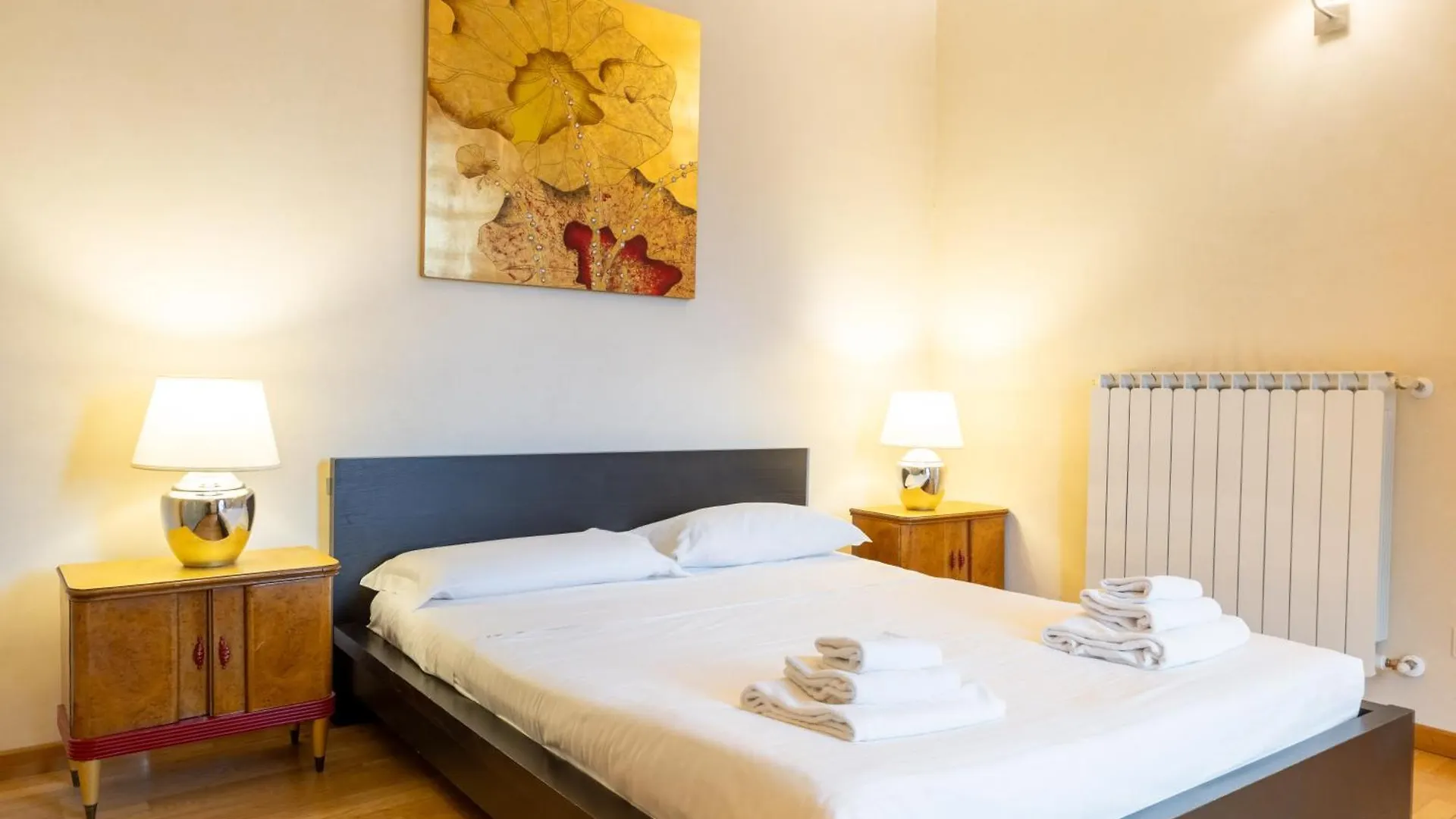 Sant'Ambrogio Apartments - Raffaello Florence